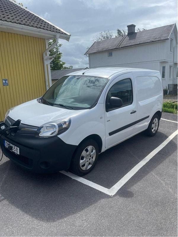 Vit Begagnad 2018 Renault Kangoo Minibuss | 50 000 kr (Superpris) - Bild 1/4