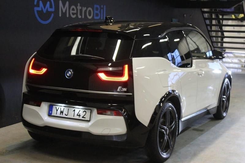Begagnad BMW i3 Comfort Edition 135 kW (184 HK) 2018 Vit Halvkombi