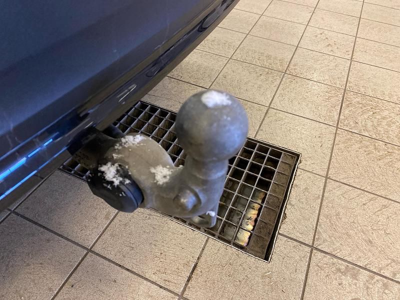 Begagnad Volvo XC40 Single Motor 175 kW (238 HK) 2023 Grå SUV