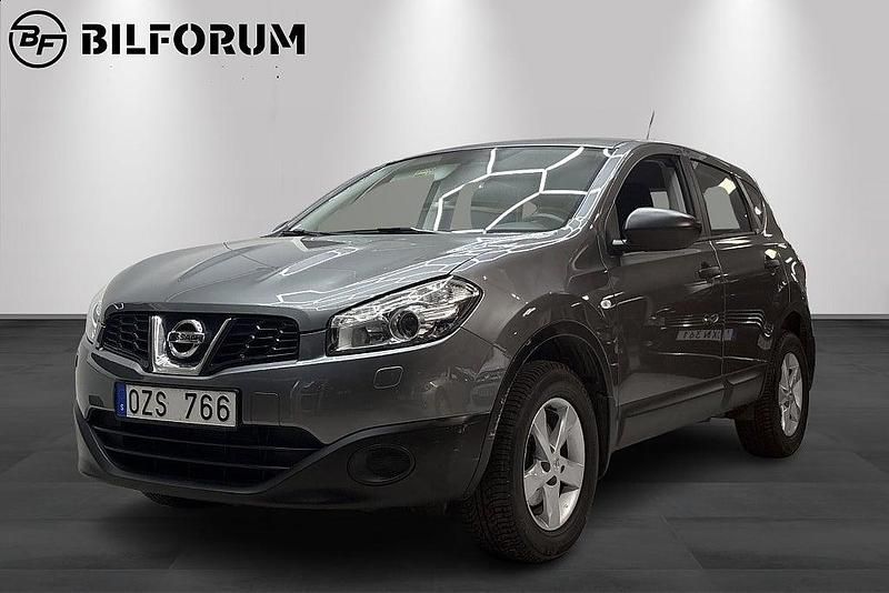 Grå Begagnad 2013 Nissan Qashqai SUV | 119 800 kr (Marknadspris) - Bild 1/4