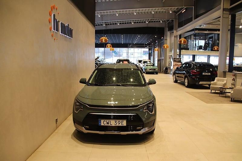 Begagnad Kia Niro Advance 184 HK (135 kW) 2023 Grön SUV