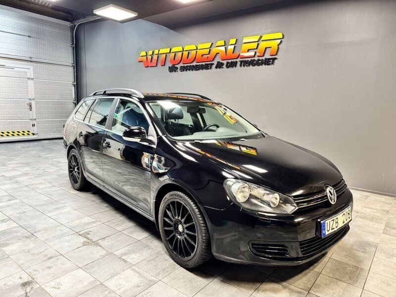 Svart Begagnad 2012 VW Golf VII Kombi | 59 900 kr (Bra pris) - Bild 1/4
