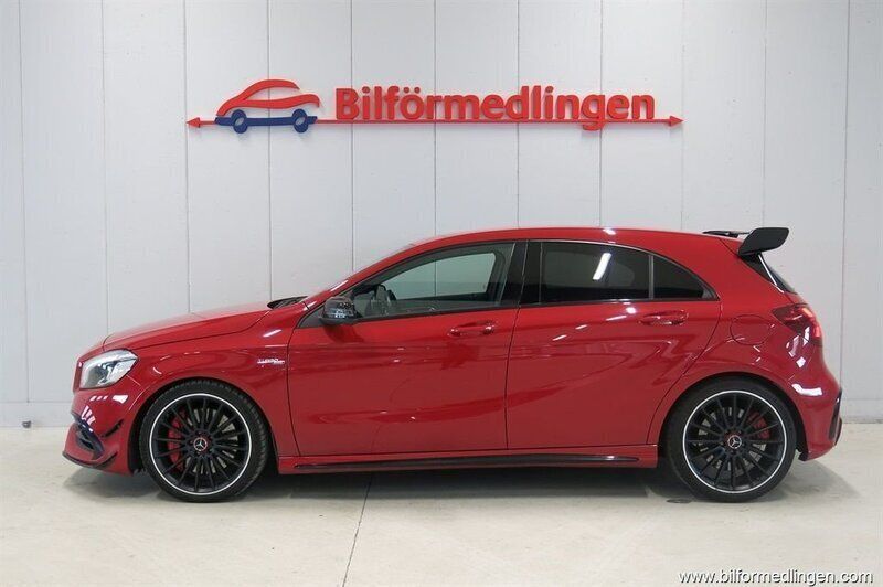 Jupiter red Begagnad 2015 Mercedes A45 AMG Exclusive Halvkombi | 329 900 kr (Dyr) - Bild 1/4