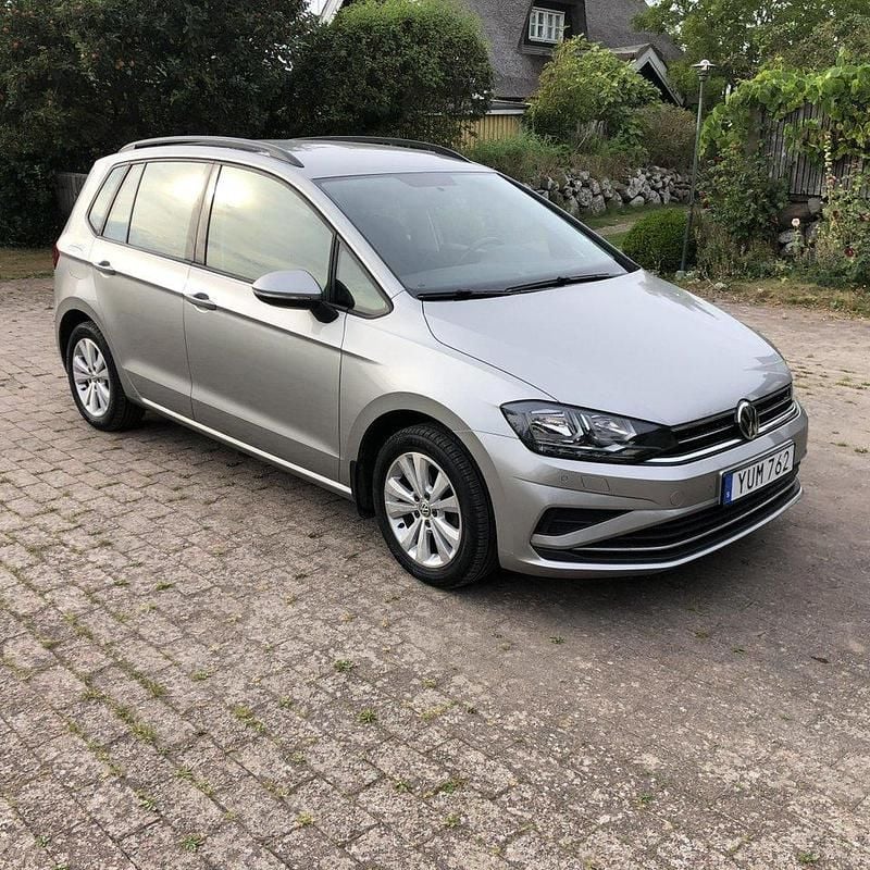 Silver Begagnad 2019 VW Golf VII GT Halvkombi | 170 000 kr (Bra pris) - Bild 1/4