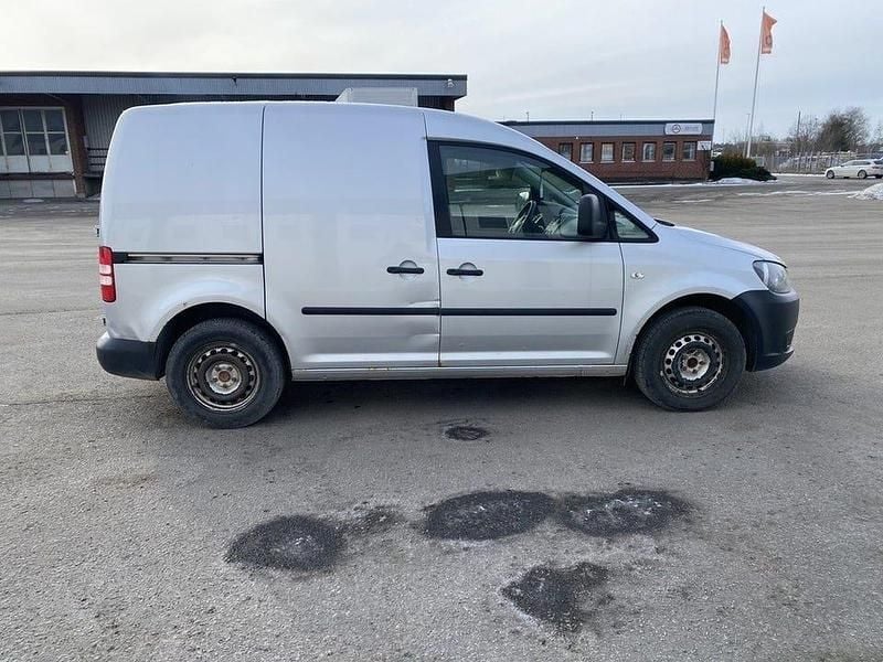 Begagnad VW Caddy 75 HK (55 kW) 2014 Silver Minibuss