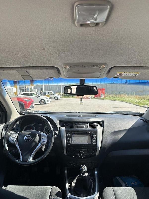 Svart Begagnad 2018 Nissan Navara Pickup | 269 000 kr (Lite dyr) - Bild 1/4