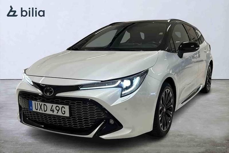 Vit Begagnad 2022 Toyota Corolla Kombi | 299 900 kr (Marknadspris) - Bild 1/1
