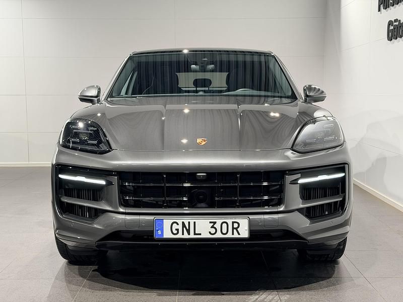 Begagnad Porsche Cayenne 2025 Grå SUV