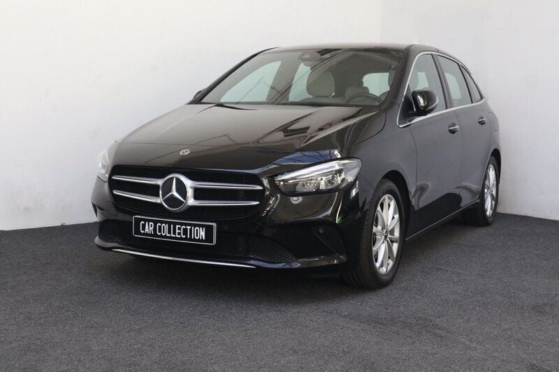 Svart Begagnad 2019 Mercedes B200 Minibuss | 239 900 kr (Marknadspris) - Bild 1/4
