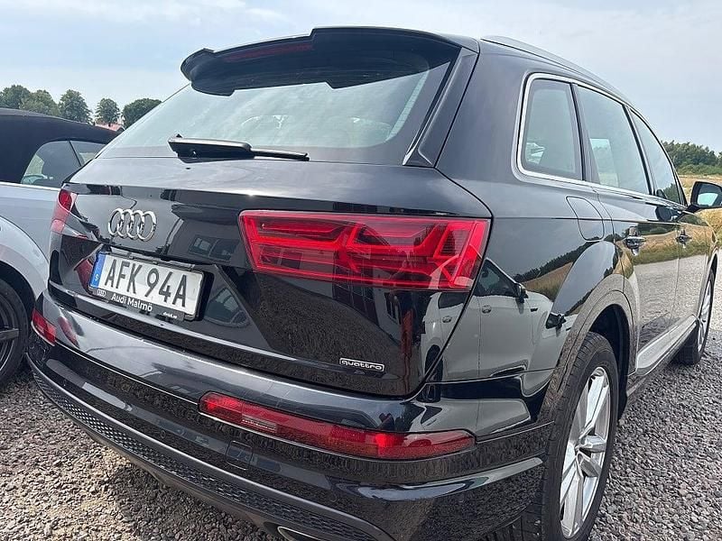 Begagnad Audi Q7 S-Line 286 HK (210 kW) 2019 Svart SUV