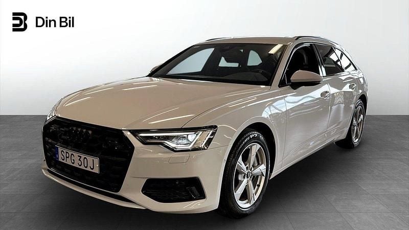 Vit (glaciärvit metallic) Begagnad 2024 Audi A6 Kombi | 519 900 kr (Marknadspris) - Bild 1/4