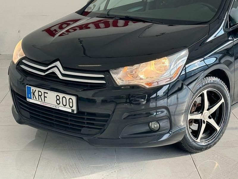 Begagnad Citroën C4 120 HK (88 kW) 2011 Svart Halvkombi