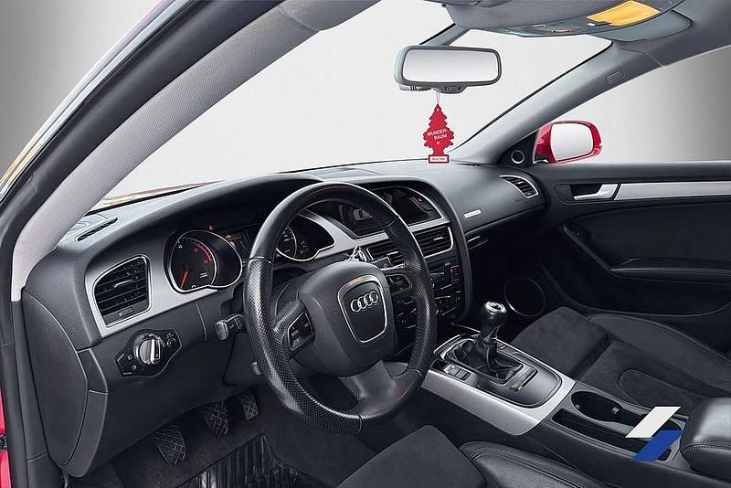 Begagnad Audi A5 Sportback 170 HK (125 kW) 2011 Röd Halvkombi