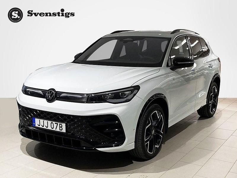 Begagnad VW Tiguan R-line 193 HK (141 kW) 2025 Vit SUV