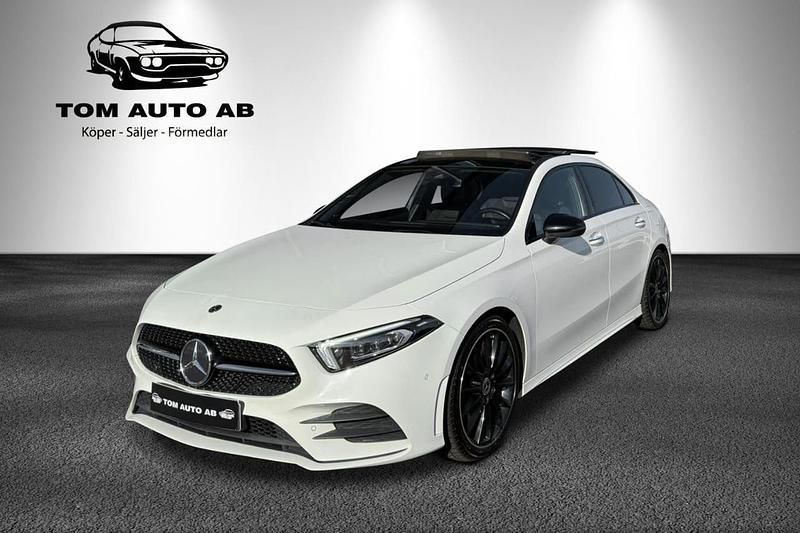 Vit Begagnad 2019 Mercedes A220 AMG Sedan | 349 900 kr - Bild 1/4