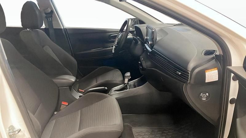 Begagnad Hyundai i20 120 HK (88 kW) 2023 Halvkombi