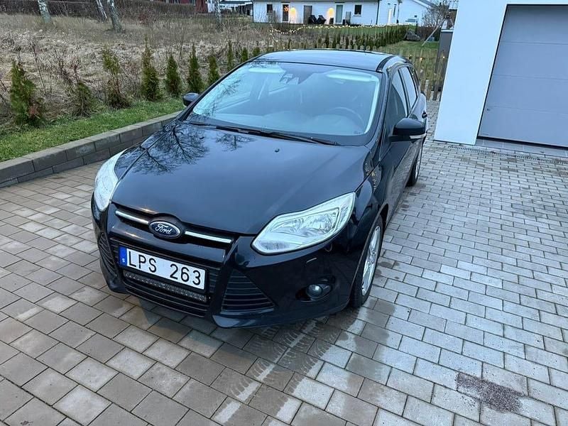 Begagnad 2011 Ford Focus Kombi | 42 900 kr (Marknadspris) - Bild 1/4