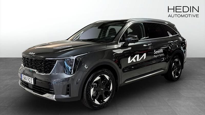 Grå (grey) Ny 2025 Kia Sorento Advance SUV | 637 400 kr - Bild 1/4