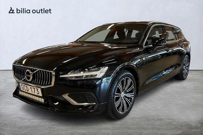 Svart Begagnad 2019 Volvo V60 Inscription Kombi | 314 900 kr (Marknadspris) - Bild 1/3