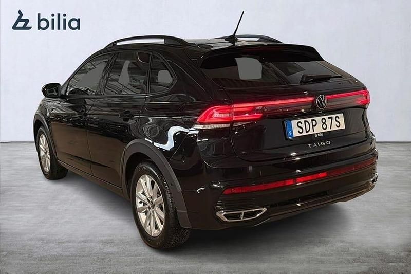 Begagnad VW Taigo R-line 112 HK (82 kW) 2022 Svart SUV