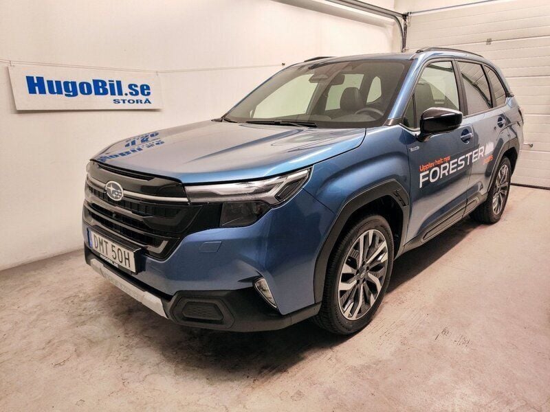 Blå (horizon blue pearl) Ny 2025 Subaru Forester SUV | 463 400 kr (Marknadspris) - Bild 1/4