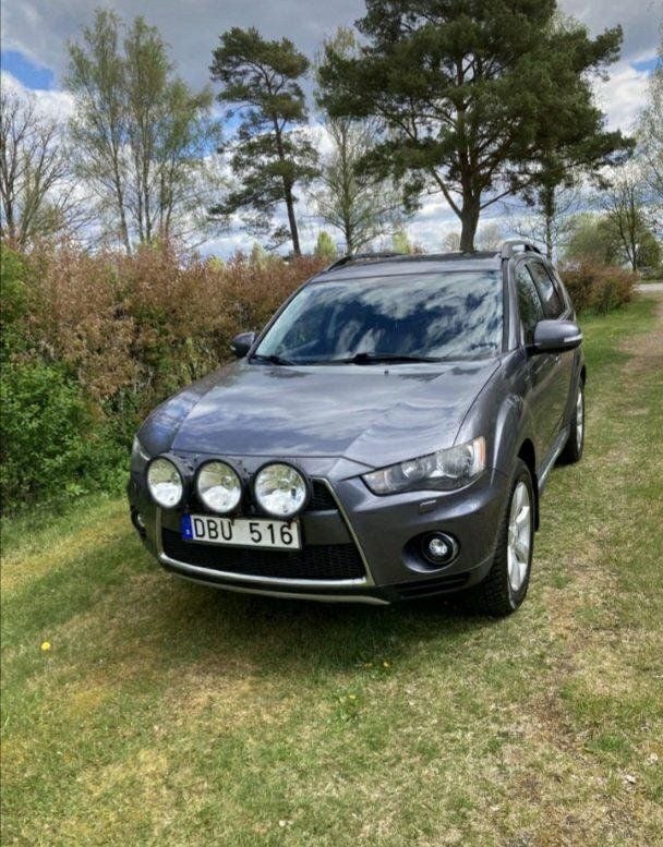 Begagnad 2011 Mitsubishi Outlander Edition SUV | 59 000 kr (Bra pris) - Bild 1/4
