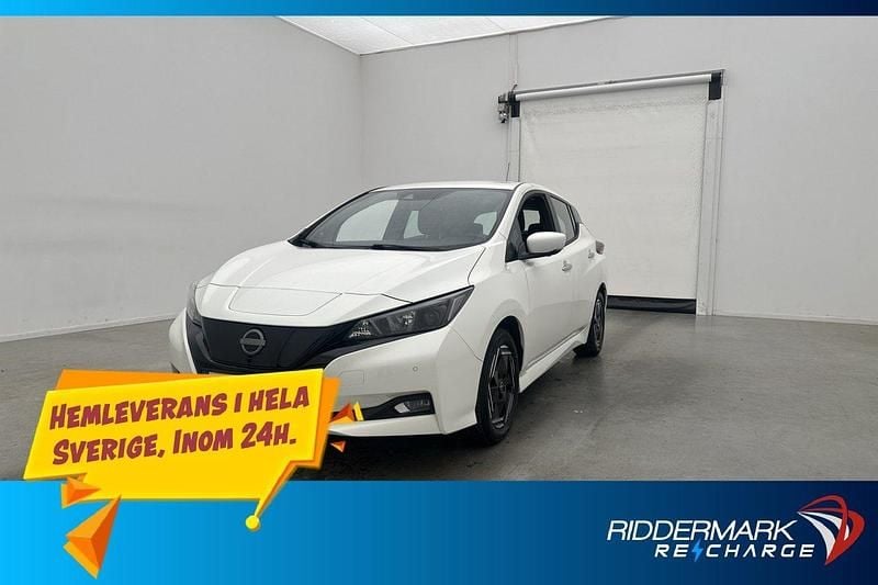 Vit Begagnad 2022 Nissan Leaf 360º Halvkombi | 174 800 kr (Marknadspris) - Bild 1/3