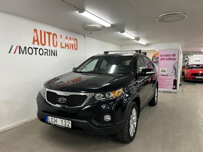 Svart Begagnad 2010 Kia Sorento EX SUV | 84 900 kr (Marknadspris) - Bild 1/4