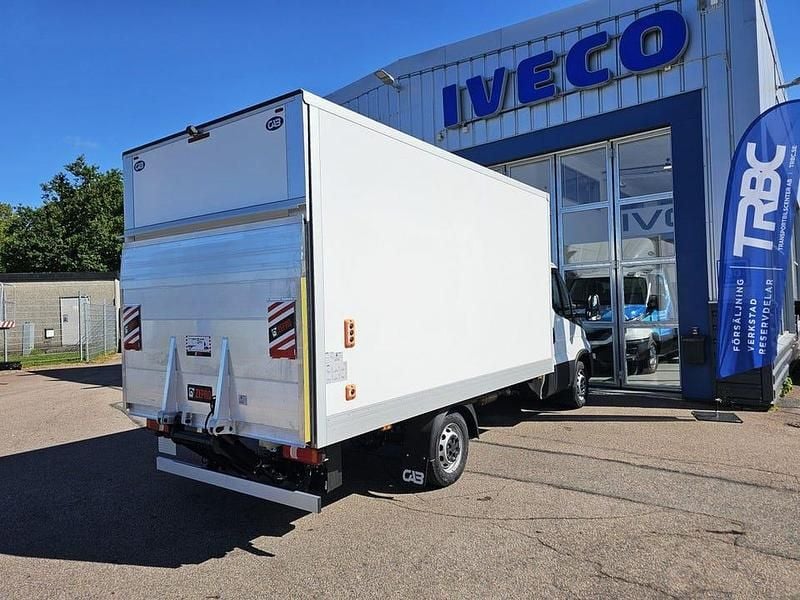 Ny Iveco Daily 156 HK (114 kW) 2025 Vit