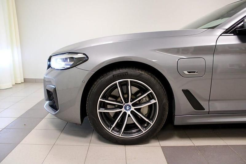Begagnad BMW 530 M Sport 292 HK (214 kW) 2023 Grå Kombi