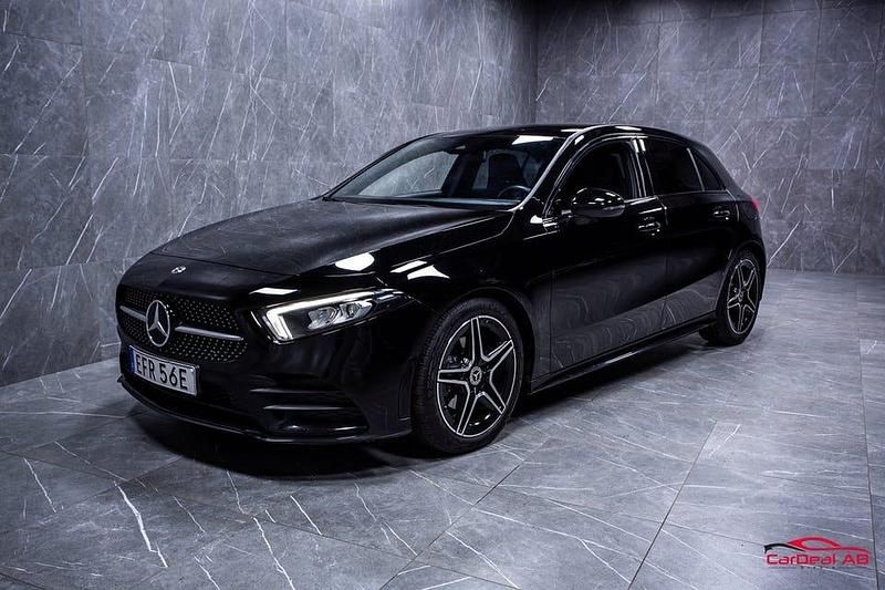 Begagnad Mercedes A180 AMG 136 HK (100 kW) 2020 Svart Halvkombi