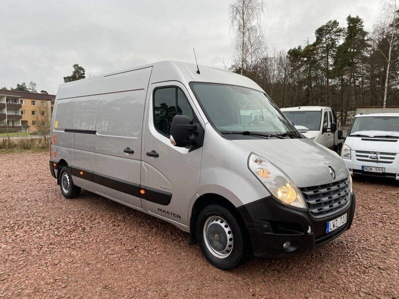 Grå Begagnad 2012 Renault Master Van | 184 900 kr (Dyr) - Bild 1/4