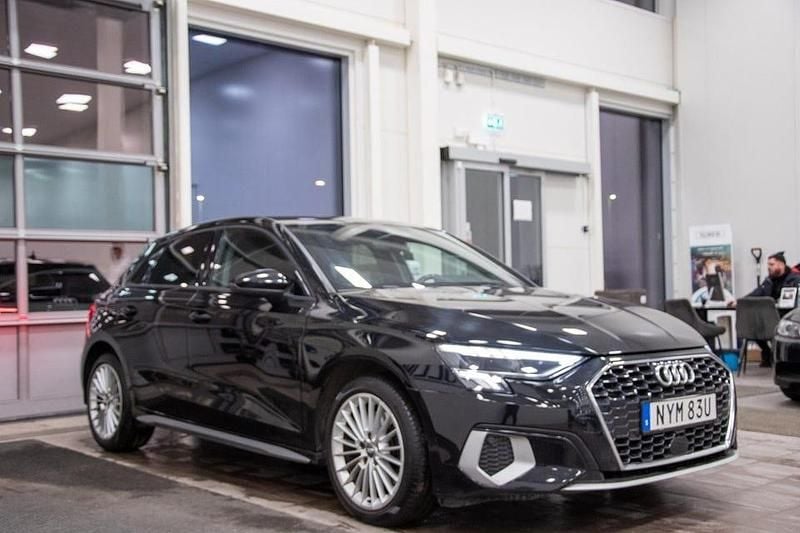 Begagnad Audi A3 Comfort 150 HK (110 kW) 2021 Svart Sedan