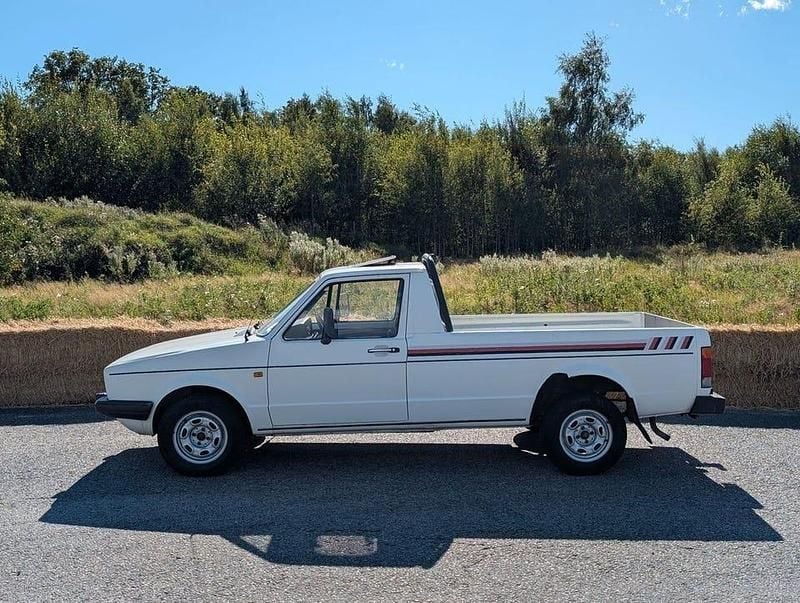 Begagnad VW Caddy 75 HK (55 kW) 1986 Vit Minibuss