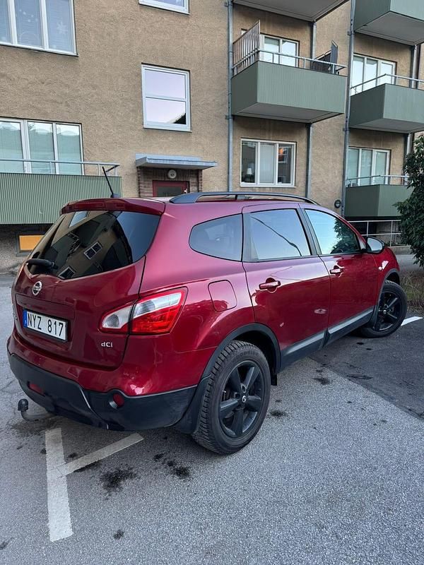 Begagnad Nissan Qashqai +2 150 HK (110 kW) 2013 SUV