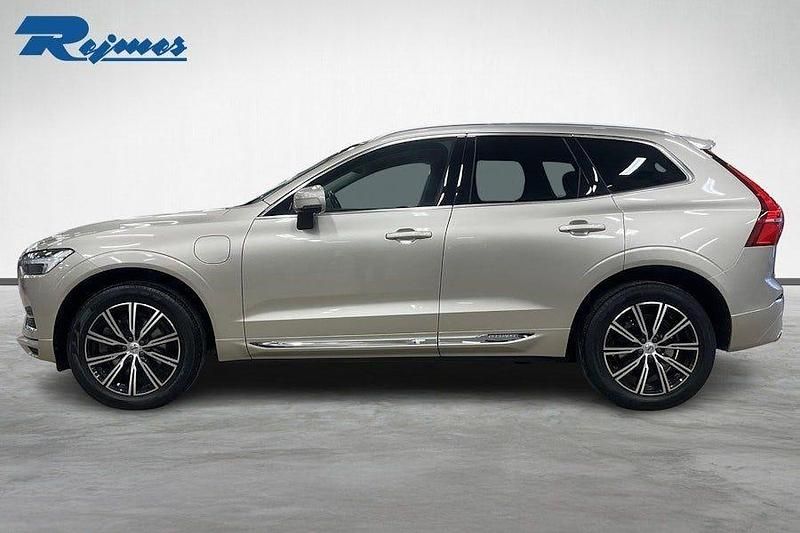 Begagnad Volvo XC60 Inscription 253 HK (186 kW) 2021 Luminous sand met SUV