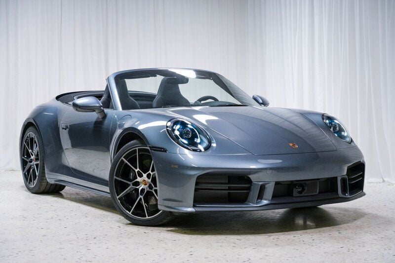 Flerfärgad Ny 2025 Porsche 911 Carrera Cabriolet Cab | 1 999 900 kr - Bild 1/4