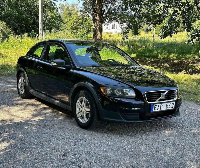 Begagnad Volvo C30 Kinetic 126 HK (92 kW) 2008 Svart Halvkombi