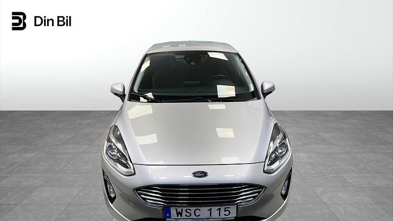 Begagnad Ford Fiesta Titanium 101 HK (74 kW) 2017 Grå Halvkombi