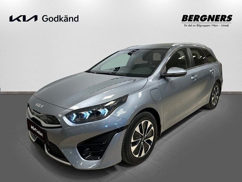 Grå Begagnad 2022 Kia Ceed Sportswagon Advance Kombi | 269 900 kr (Lite dyr) - Bild 1/3