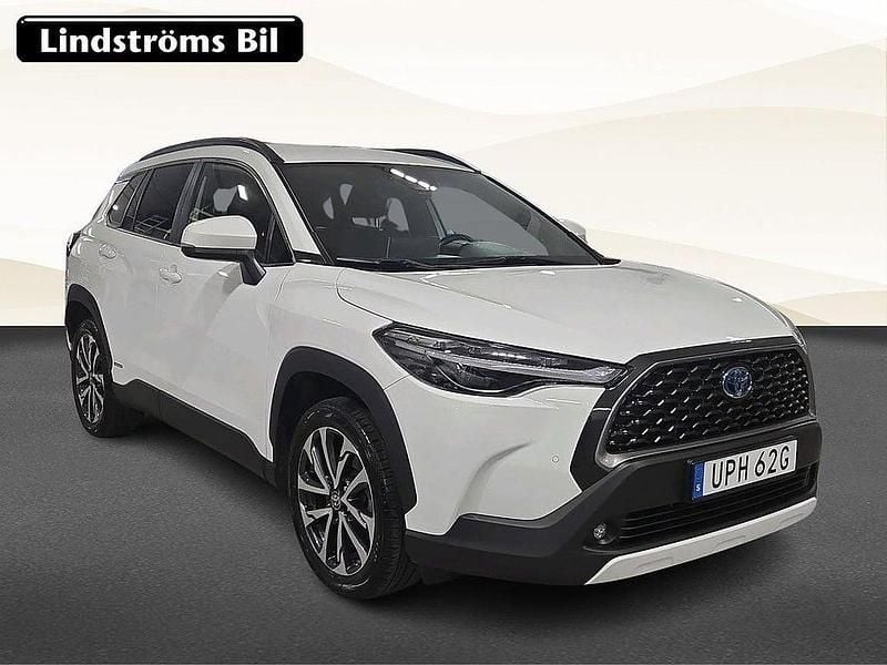 Begagnad Toyota Corolla Cross Executive 152 HK (111 kW) 2022 Vit SUV