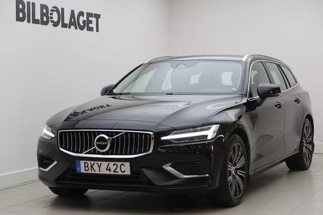 Svart Begagnad 2021 Volvo V60 Inscription Kombi | 309 900 kr (Bra pris) - Bild 1/4