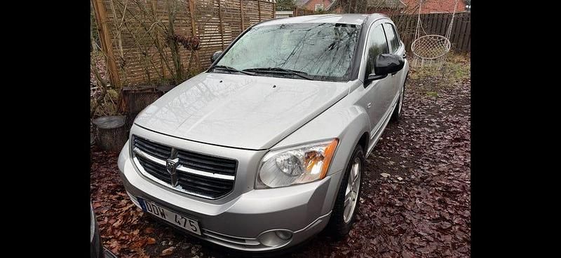 Begagnad Dodge Caliber 150 HK (110 kW) 2007 Halvkombi