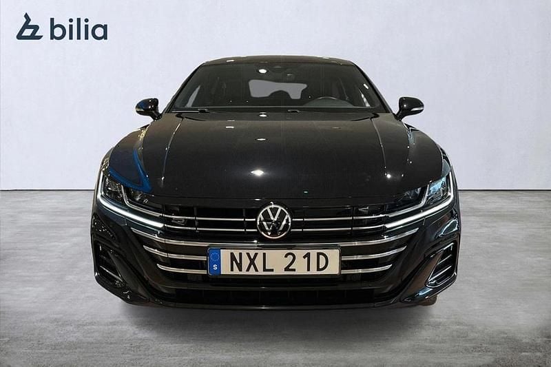 Begagnad VW Arteon R-line 156 HK (114 kW) 2021 Svart (deep black pearl) Kombi