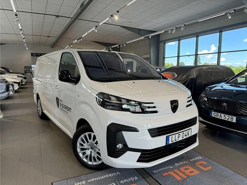 Vit (vit kaolin) Begagnad 2024 Peugeot e-Expert Van | 498 750 kr (Dyr) - Bild 1/4