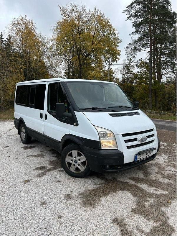Vit Begagnad 2009 Ford Tourneo Minibuss | 80 000 kr - Bild 1/4
