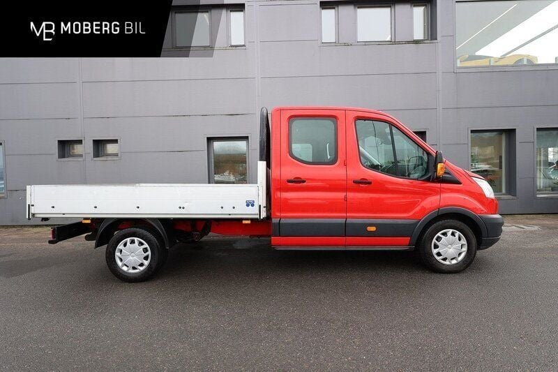 Röd Begagnad 2017 Ford Transit Van | 239 900 kr - Bild 1/3