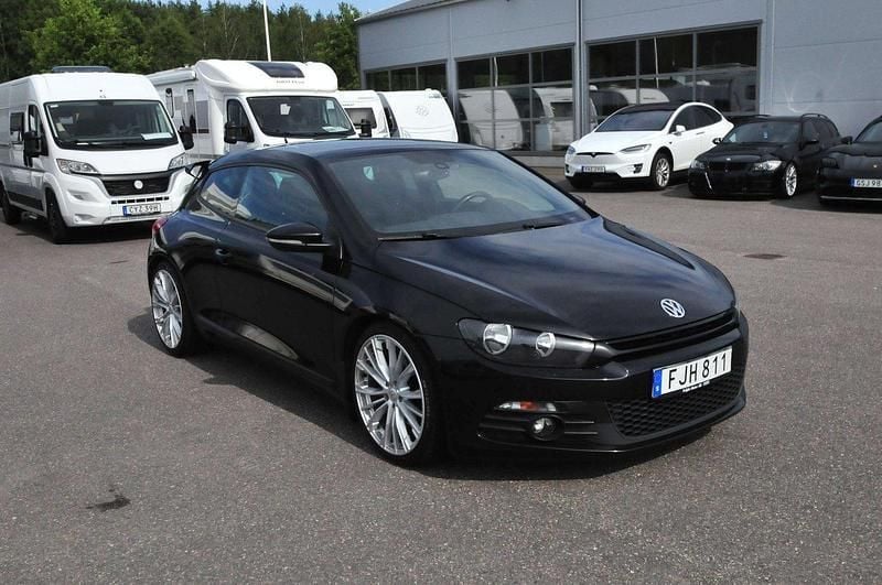 Svart Begagnad 2014 VW Scirocco Sportkupé | 149 000 kr - Bild 1/4