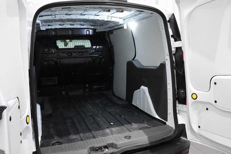 Begagnad Ford Transit Connect 101 HK (74 kW) 2023 Vit Minibuss