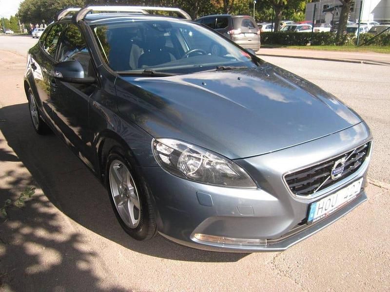 Begagnad Volvo V40 Kinetic 116 HK (85 kW) 2013 Blå Kombi